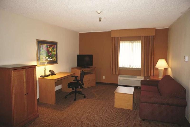 Hotel La Quinta By Wyndham Brandon West