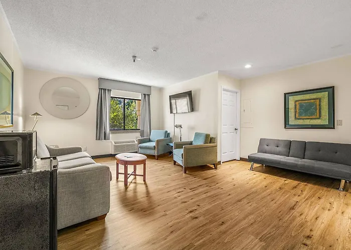 La Quinta By Wyndham Tampa Brandon West