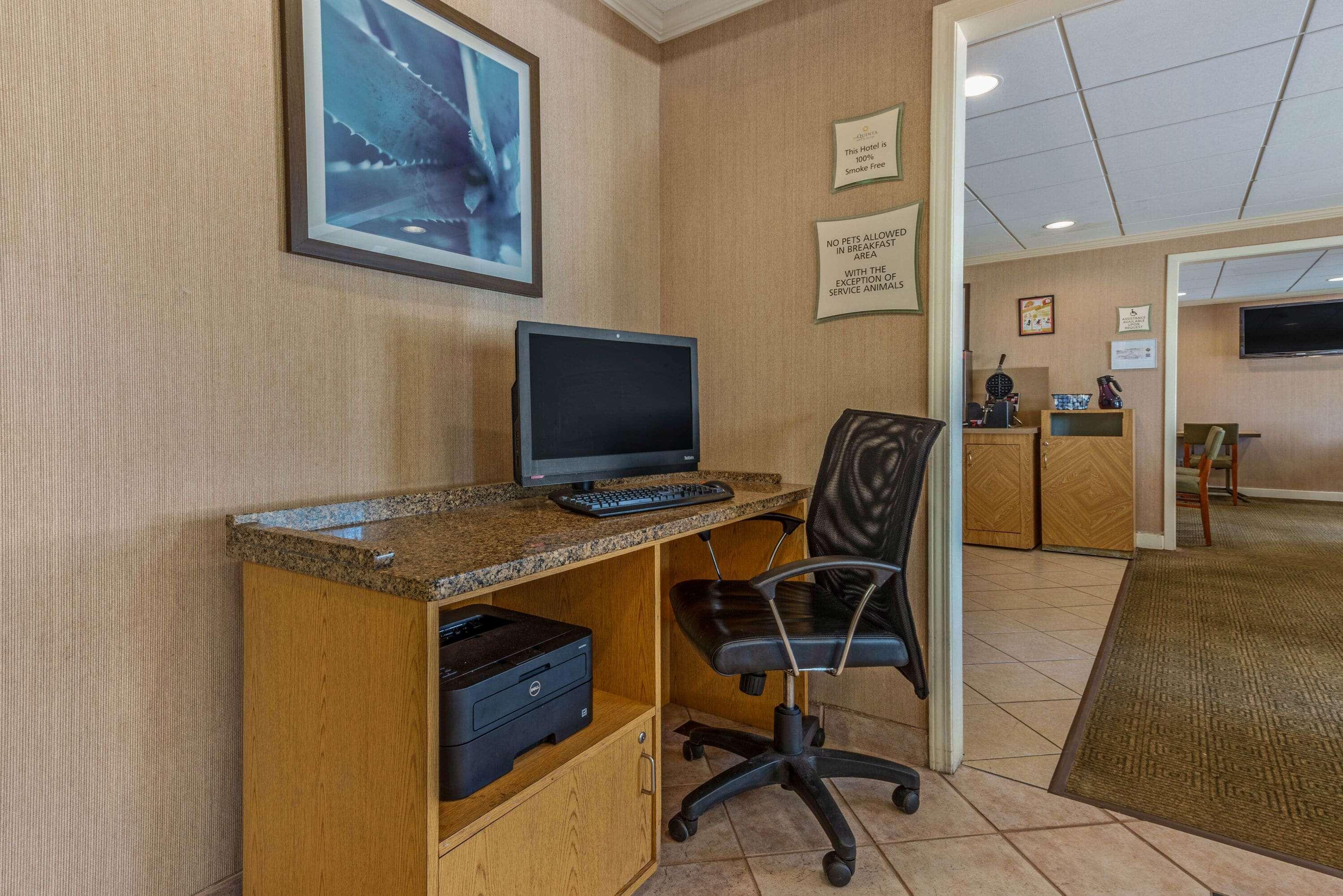 Hotel La Quinta By Wyndham Tampa Brandon West